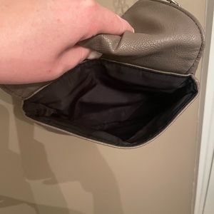 Like new Nine West crossbody purse